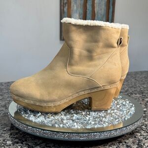 Style & Co. Cream clog bootie Winter Boots Sherpa lined EUC 10
